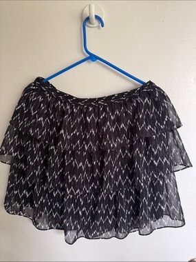 GAP Black and White Tiered Skater Skirt